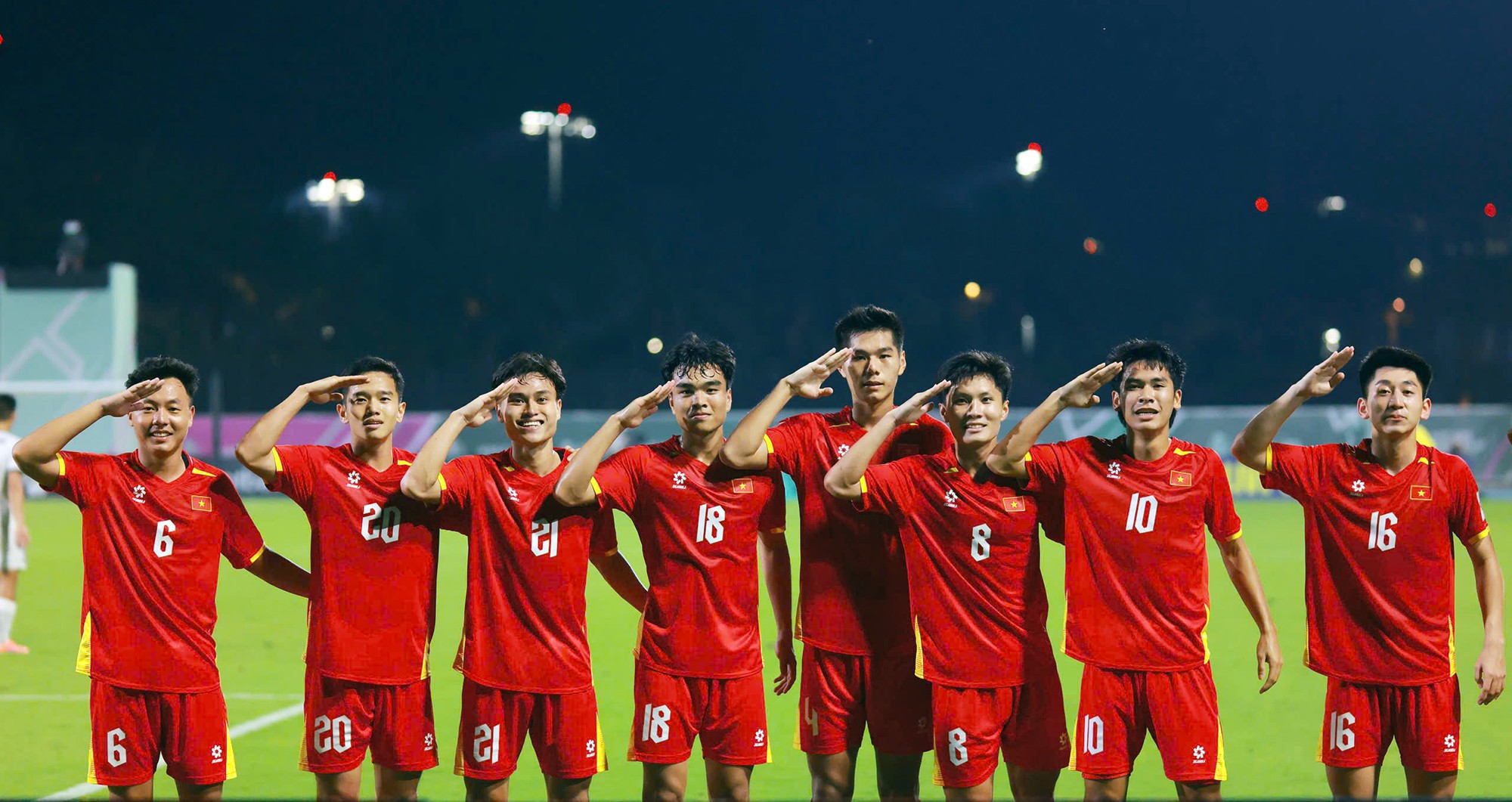 Đội bóng của Việt Nam được các nhà phê bình chuyên môn đánh giá cao về năng lực